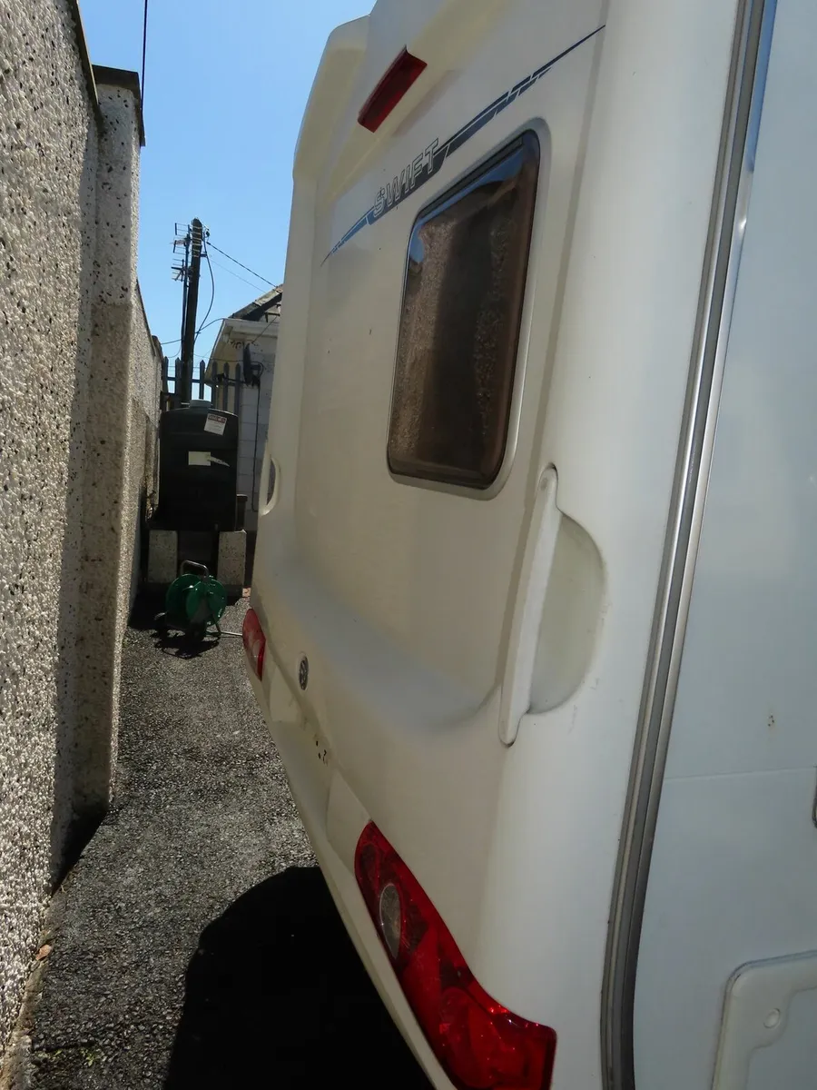 Swift Challenger 480 2 berth Caravan - Image 3