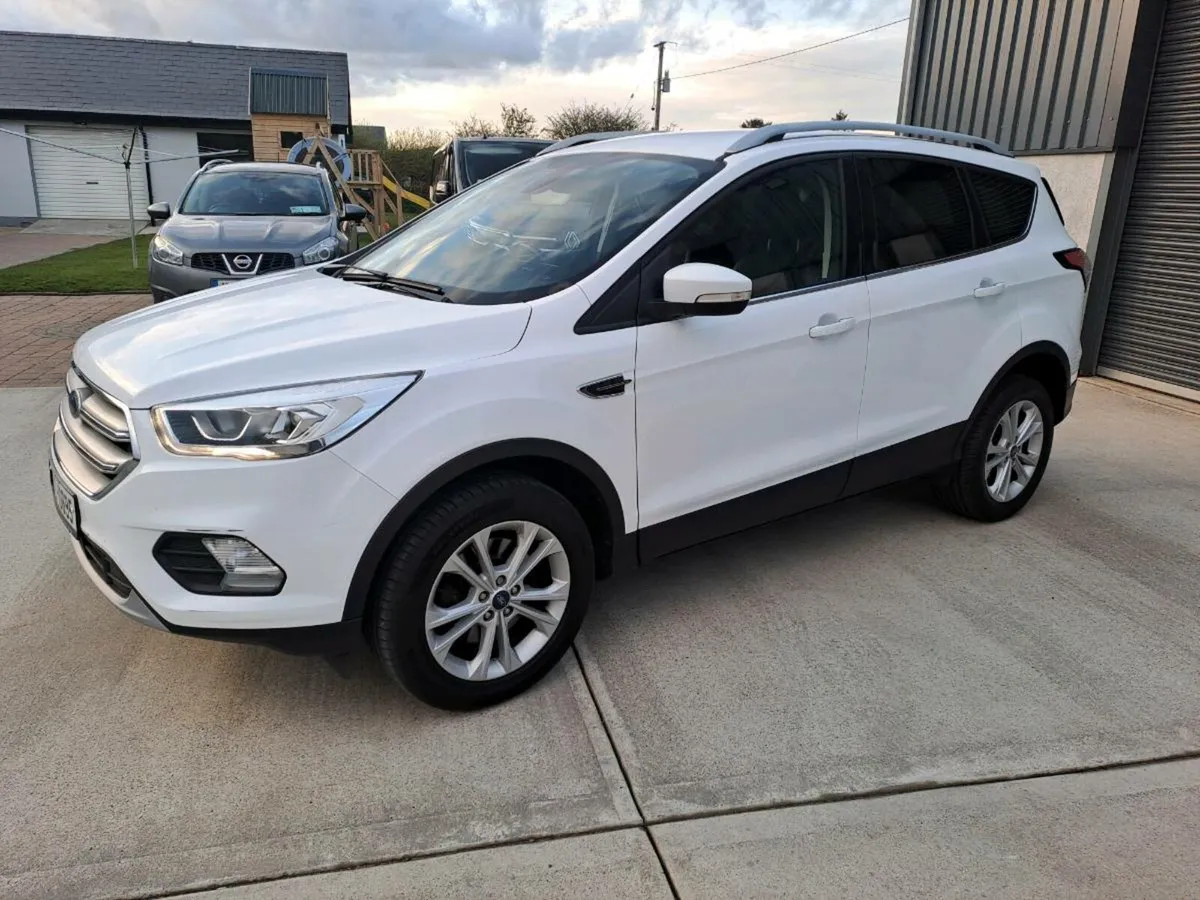 Kuga 4 seat commercial - Image 1