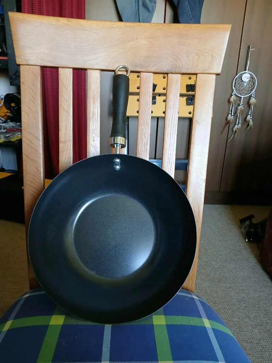 SLOW COOKER AND WOK. - Image 2