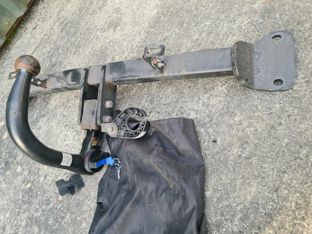 Bmw f10 towbar - Image 1