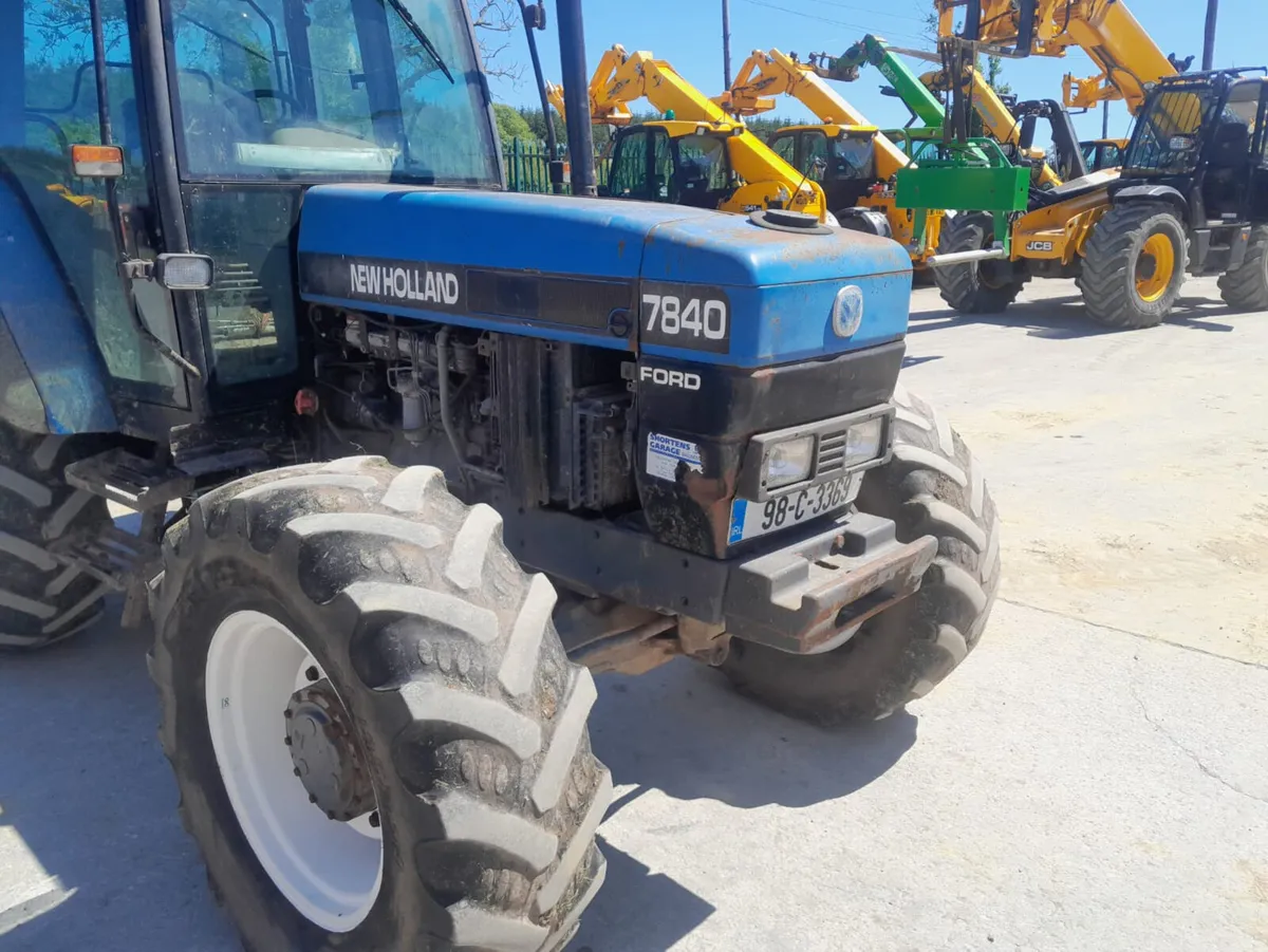 New Holland 7840 1998 (17966) - Image 3