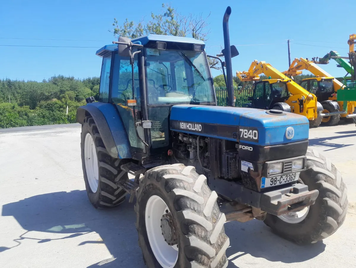 New Holland 7840 1998 (17966) - Image 1
