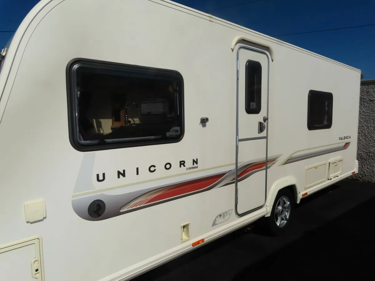 Bailey Unicorn Valencia 4/5 berth Caravan - Image 3