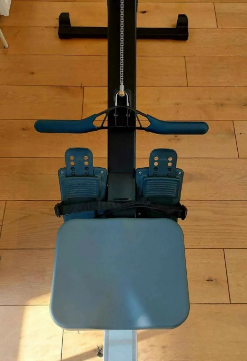Rowerg rowing machine concept 2 - Image 3