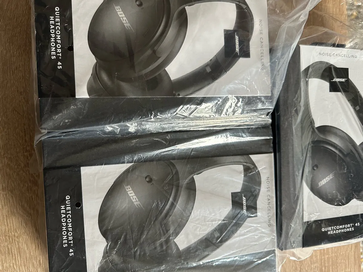 Bose Quiet Comfort 45 Brand New Sealed 1 y - Image 1