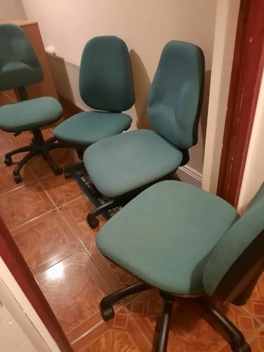Office chairs - Image 1
