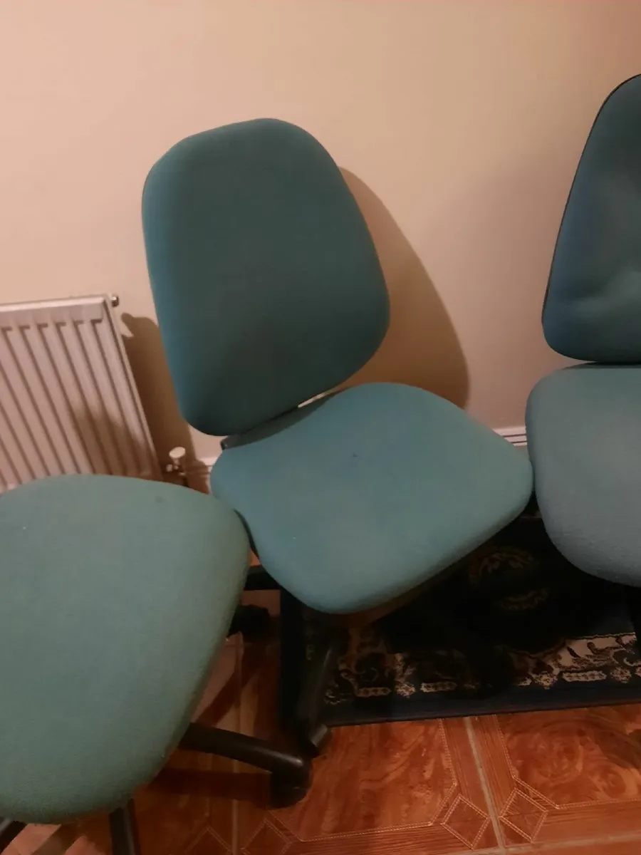 Office chairs - Image 2