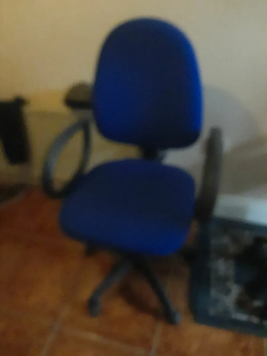 Office chairs - Image 4