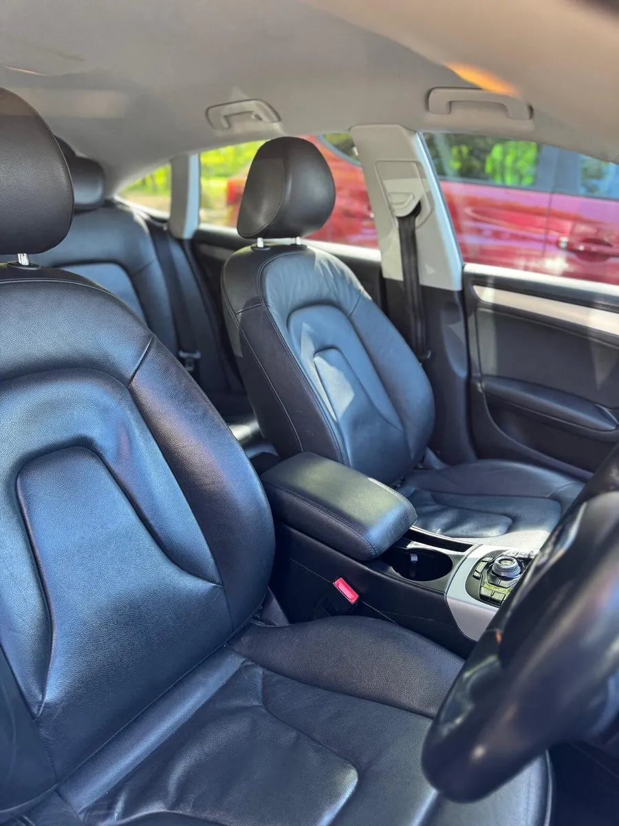 Audi A5 2010 - Image 4