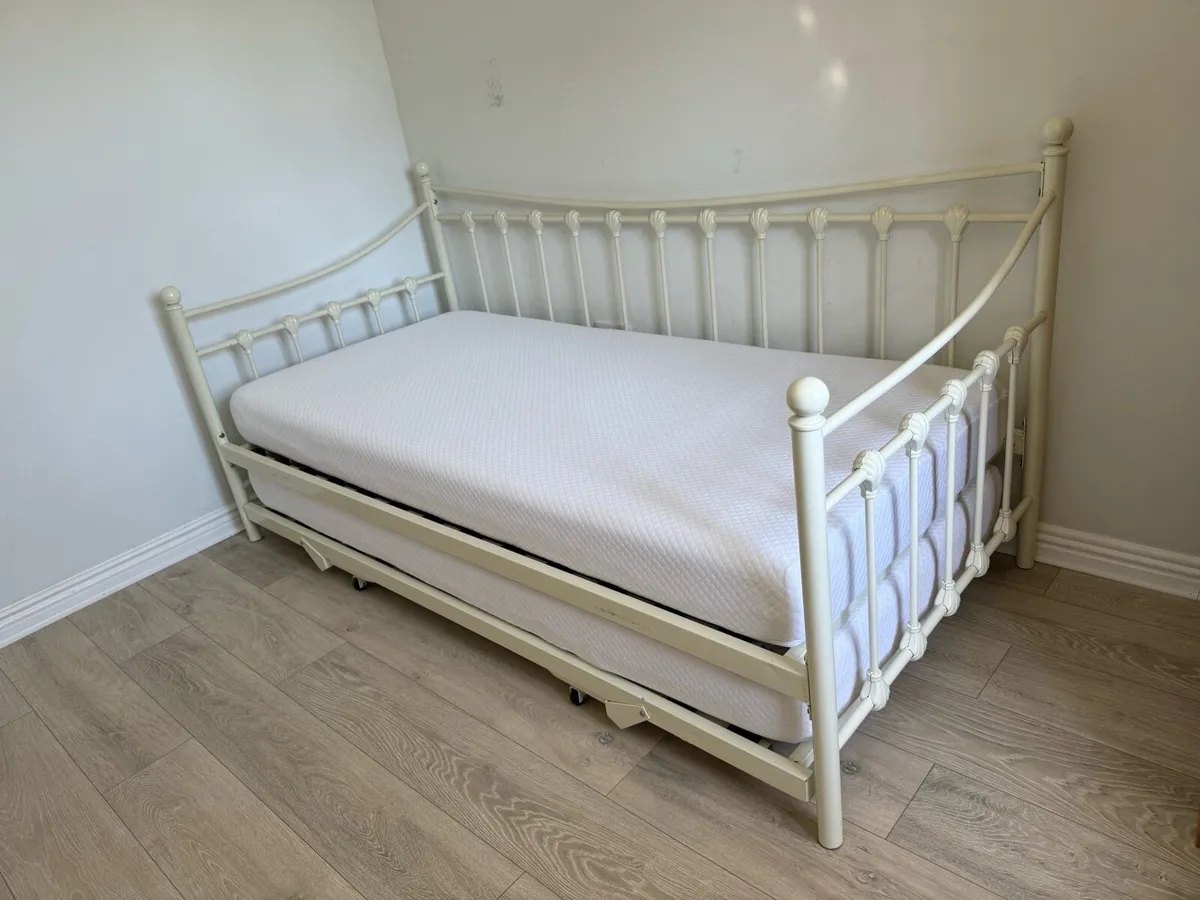 ELSA Cream Metal Daybed With Trundle - Image 1