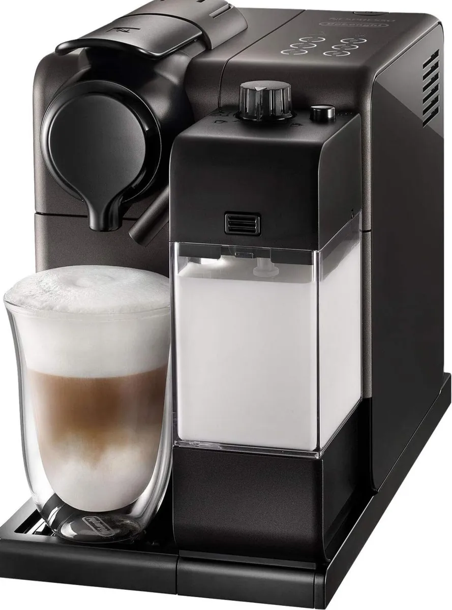 De'longhi Nespresso Lattissima Touch Coffee Machin - Image 1