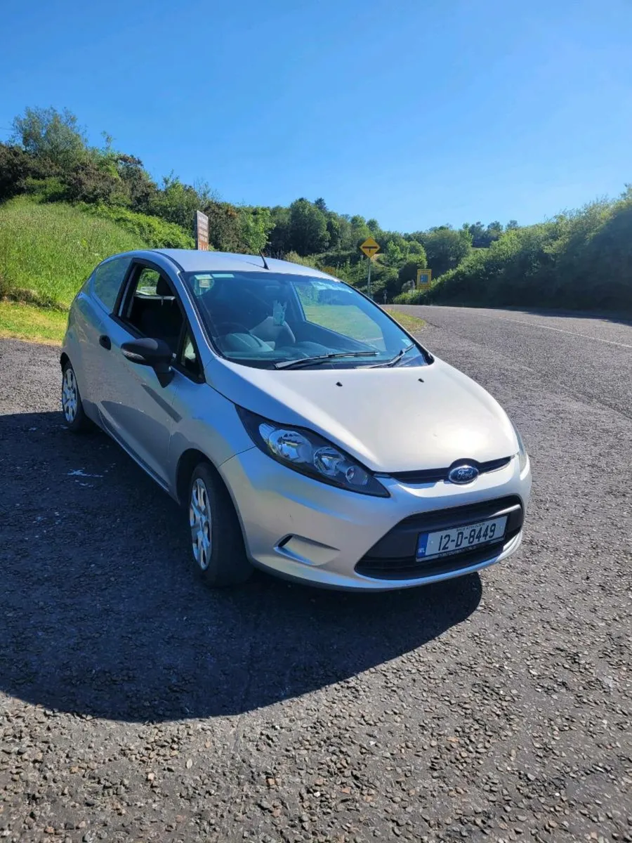 Ford Fiesta Van - Image 1