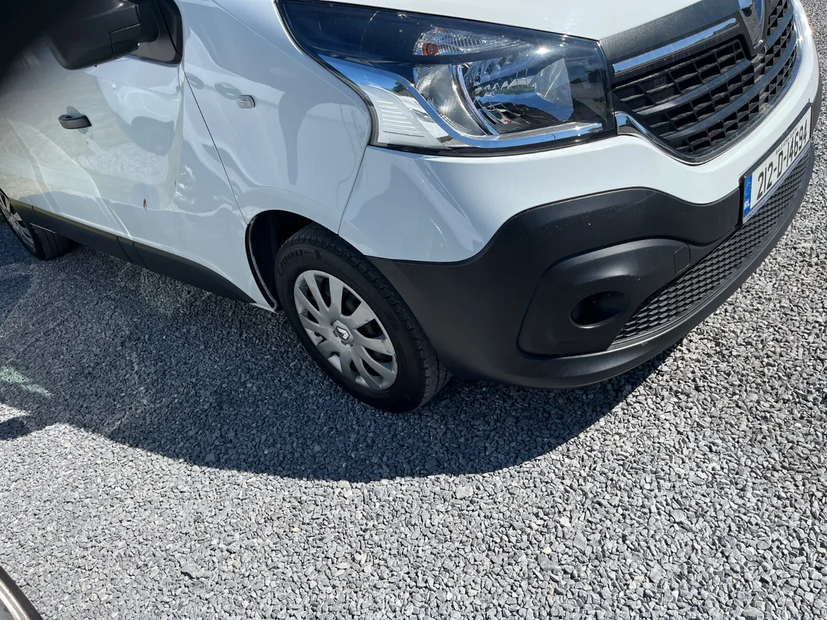 Renault Trafic 2021 - Image 3