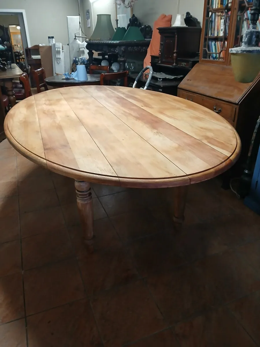 antique  pine oval table - Image 1