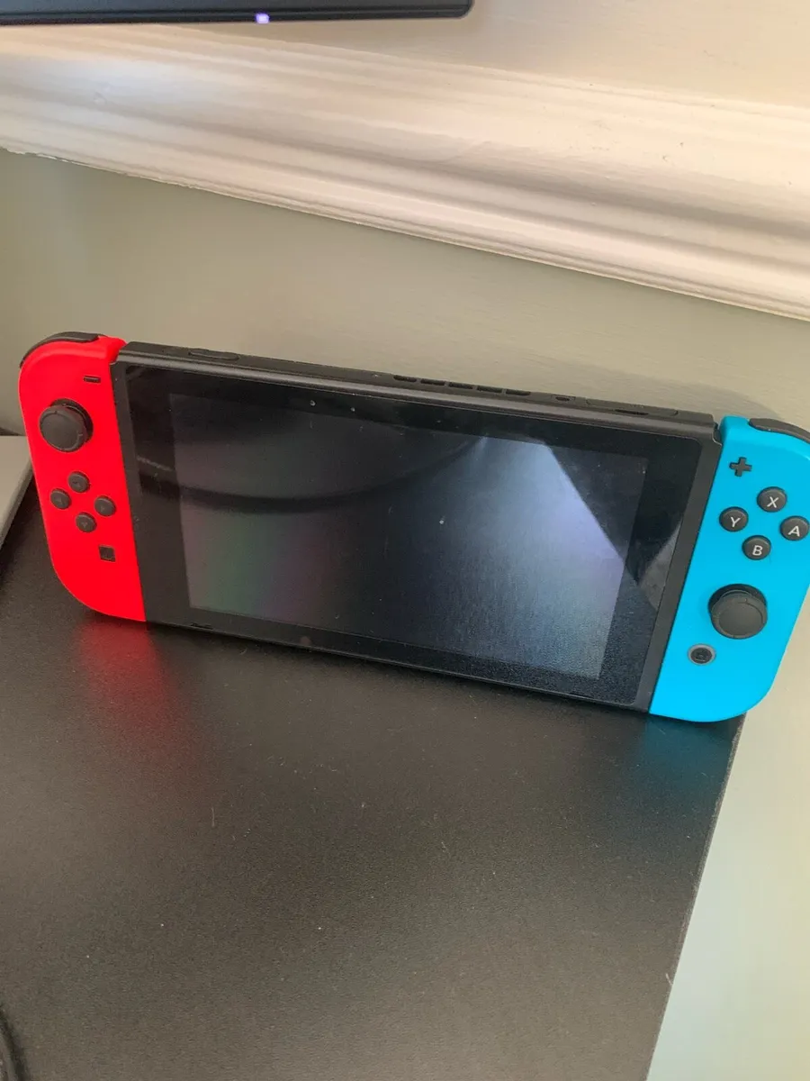 Nintendo switch - Image 1