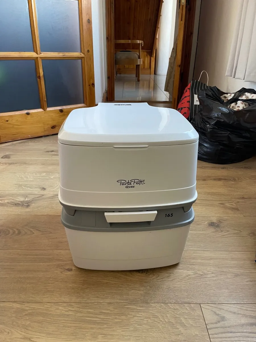 Porta potti - Image 1