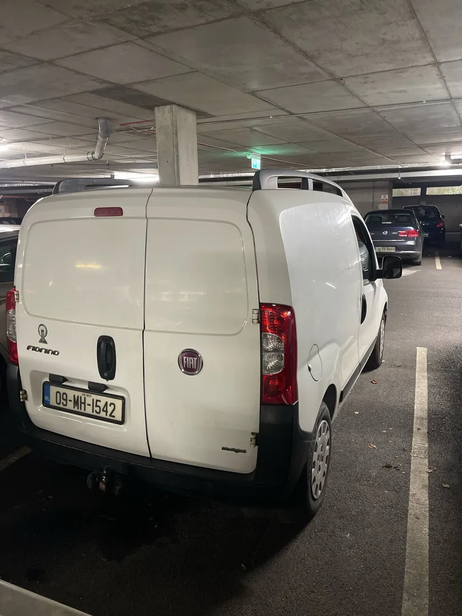 Mobile van - Image 1