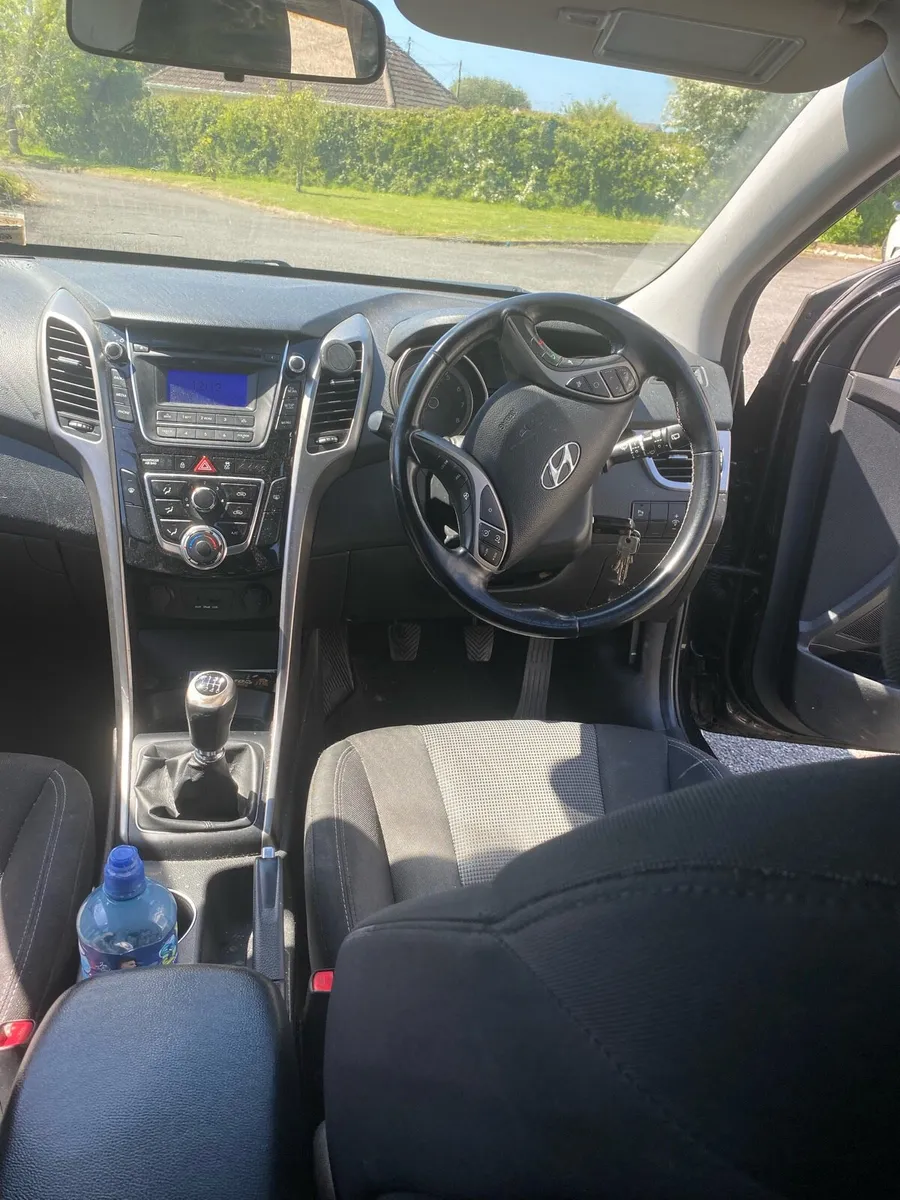 Car - Image 2