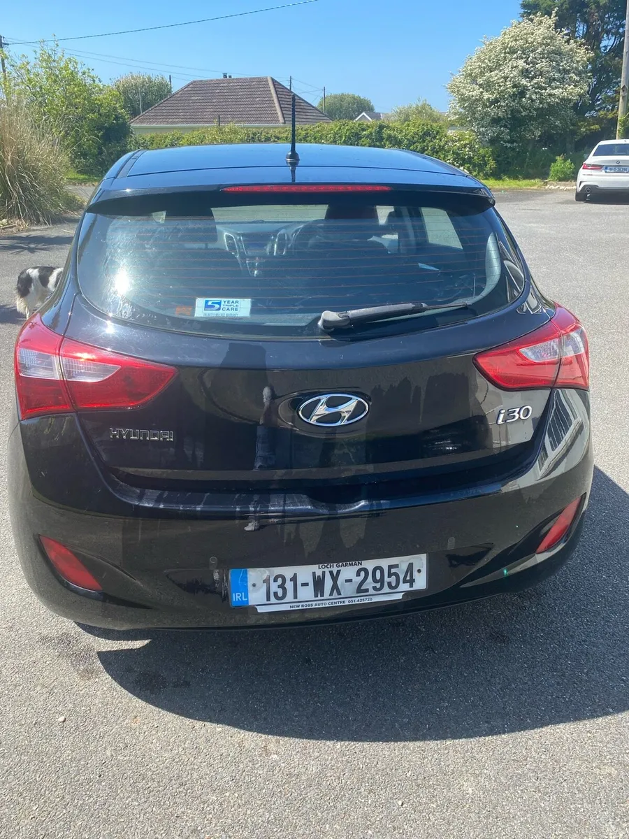 Car - Image 3