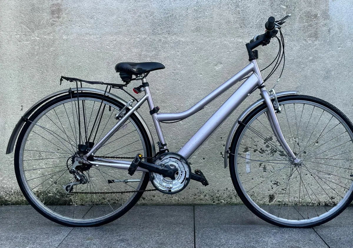 Womans bicycle - Image 1