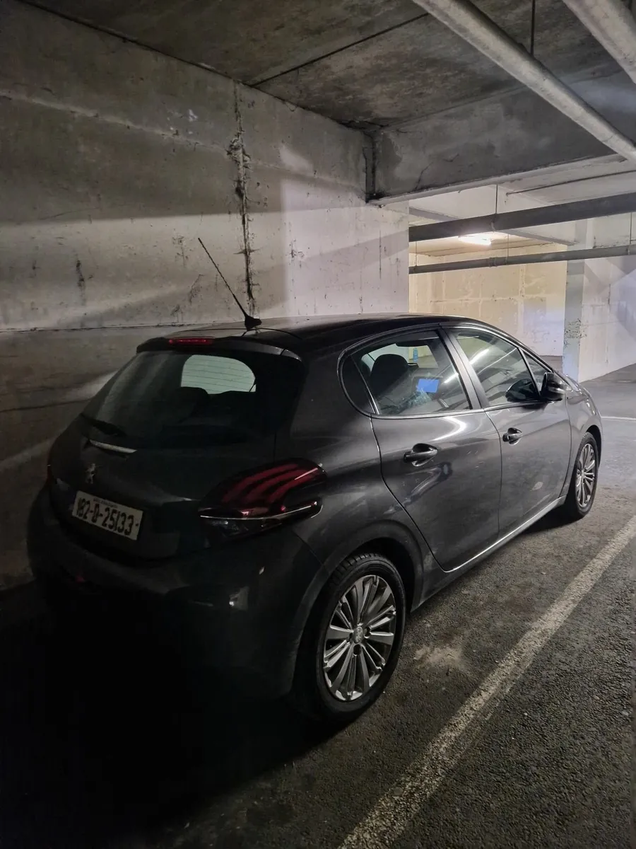 Peugeot 208 2018 - Image 3