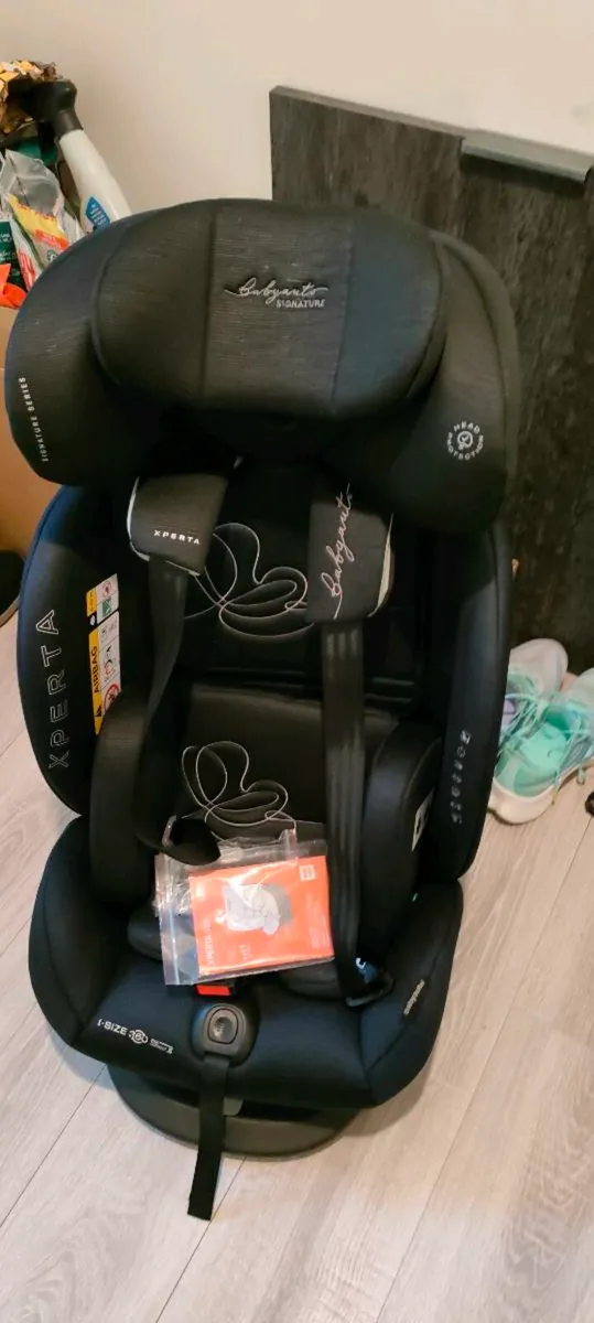 Car seat - Image 1