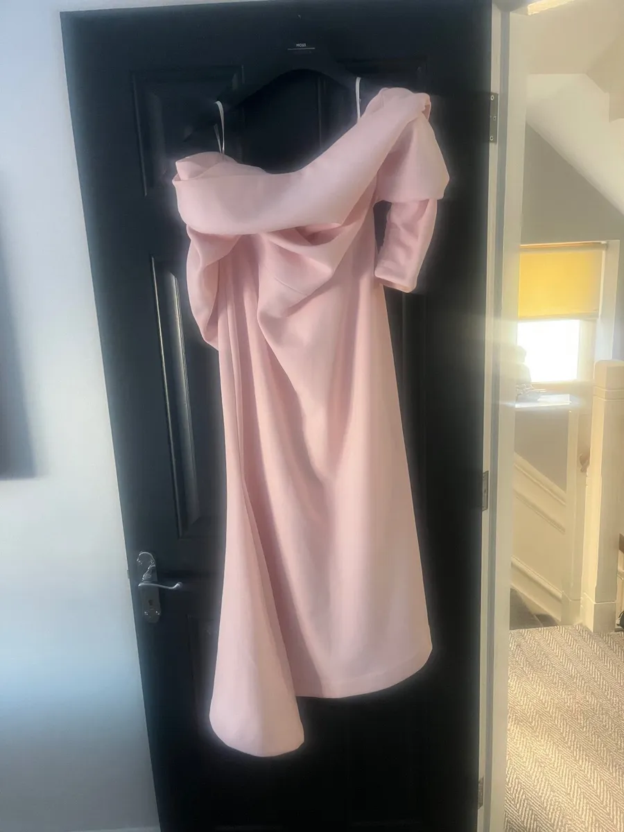 Club London dress - Image 3