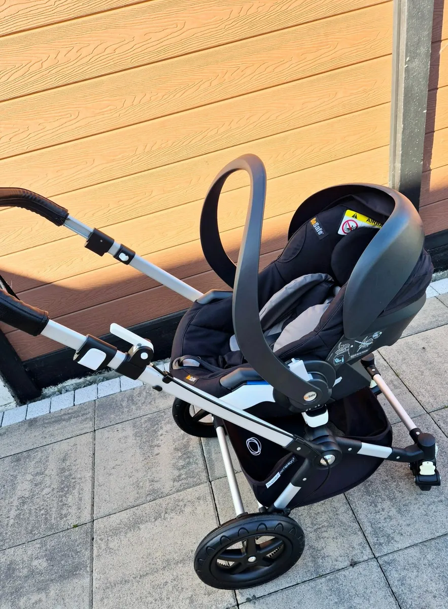 Bugaboo Cameleon 3 **carseat & isofix included** - Image 4