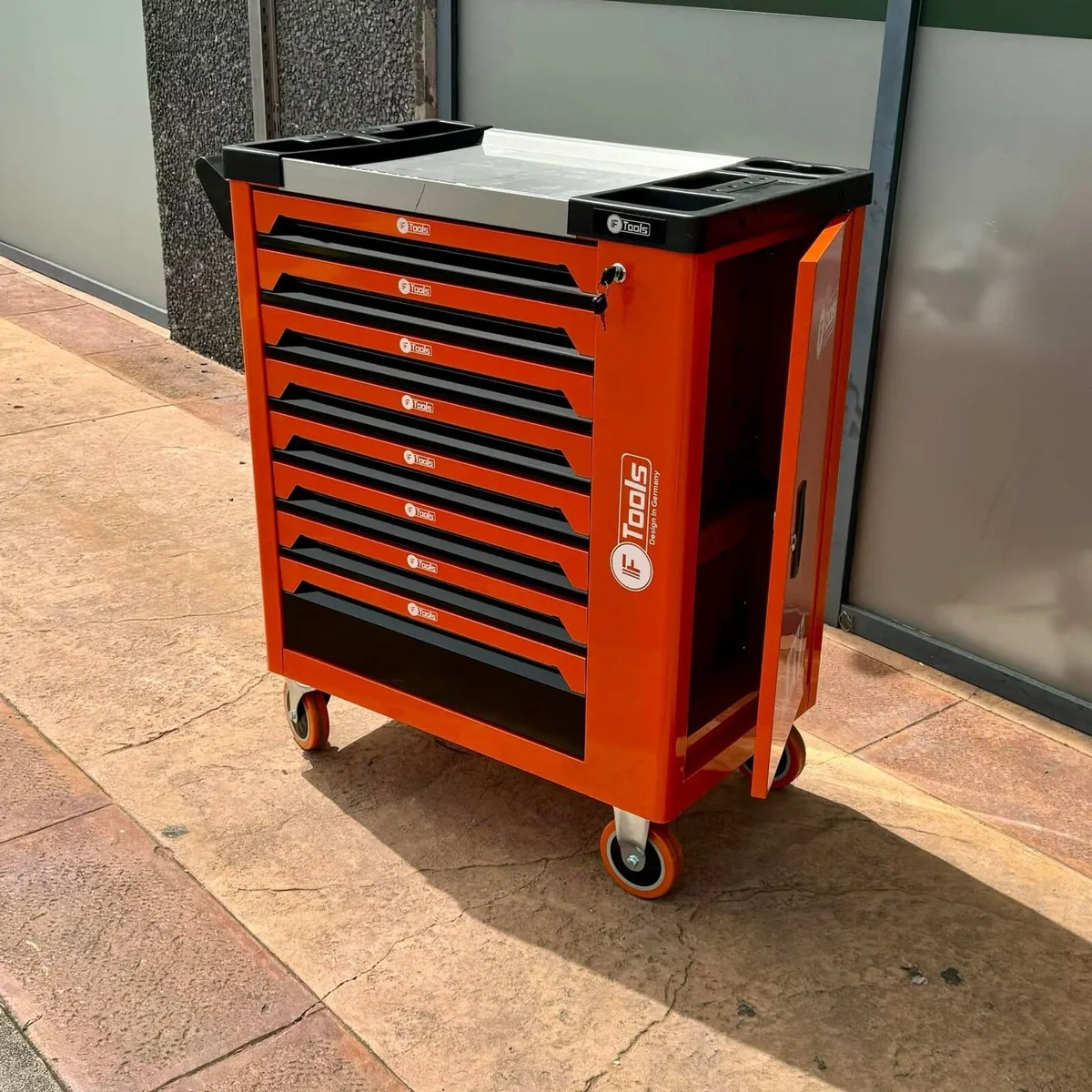 NEW 7 DRAWER TOOL CHEST FULL OF TOOLS - Image 1