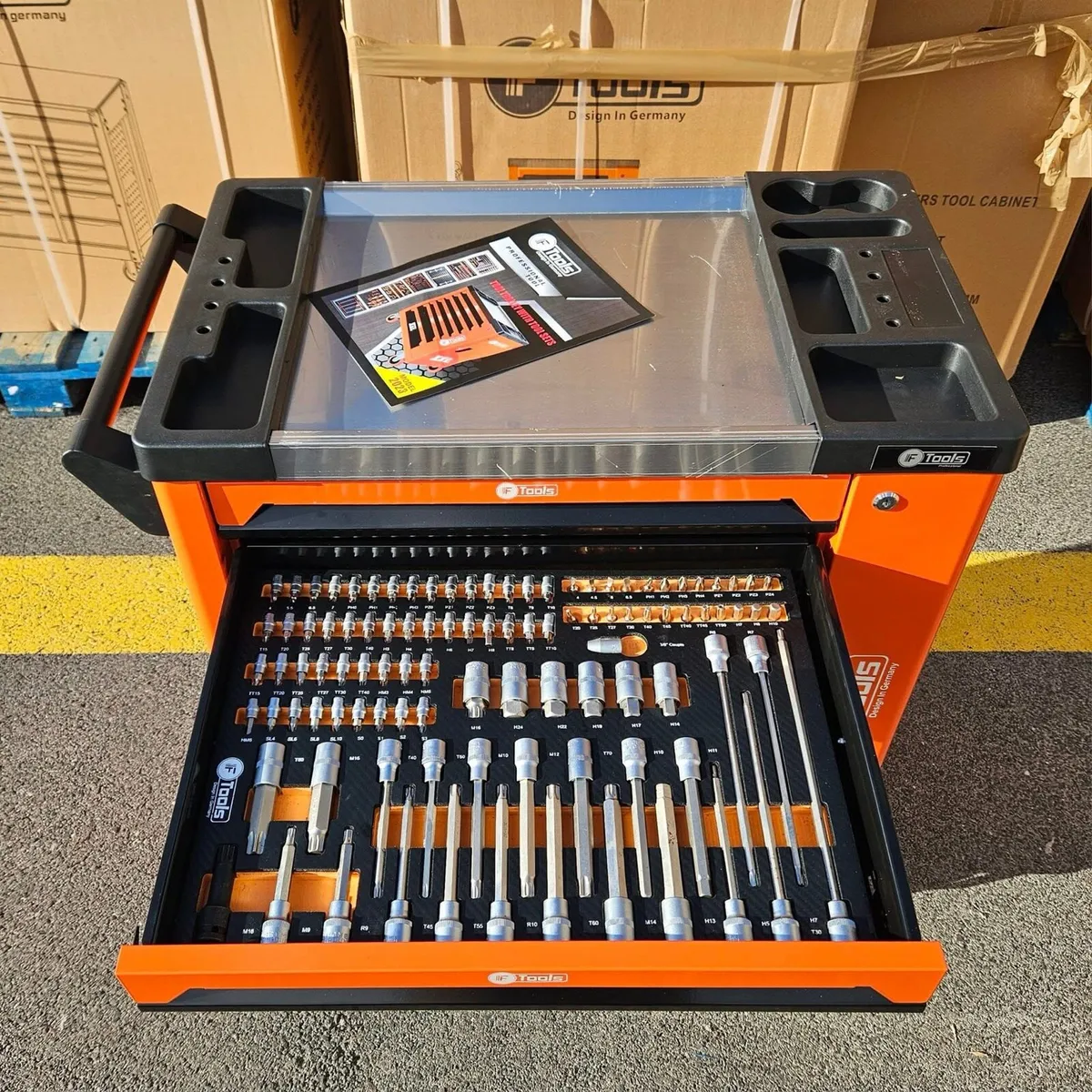 NEW 7 DRAWER TOOL CHEST FULL OF TOOLS - Image 4