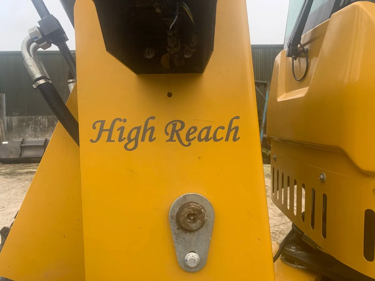 Loader for sale - Image 3