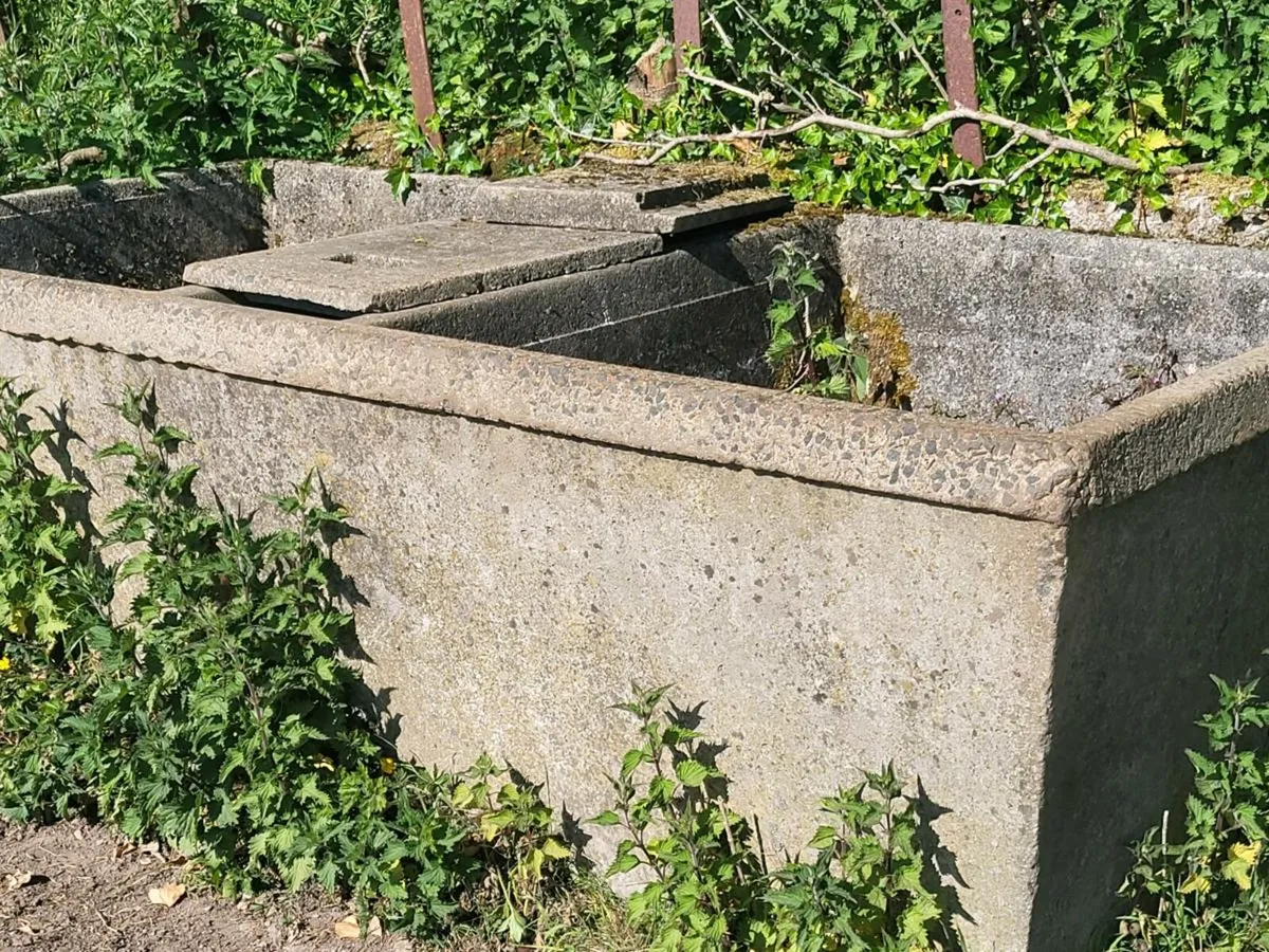 Water trough 300 gal - Image 3