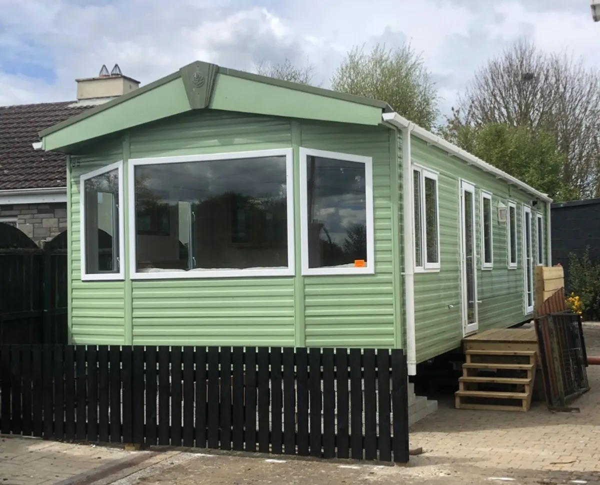 Mobile Home 3 Bedroom - Image 1