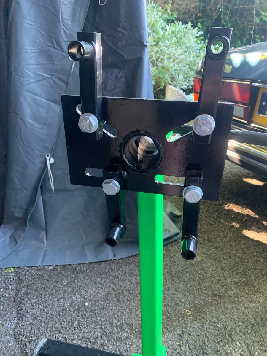 Pacini engine stand brand new - Image 4