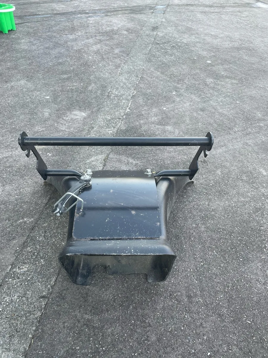 Grass deflector John Deere - Image 2