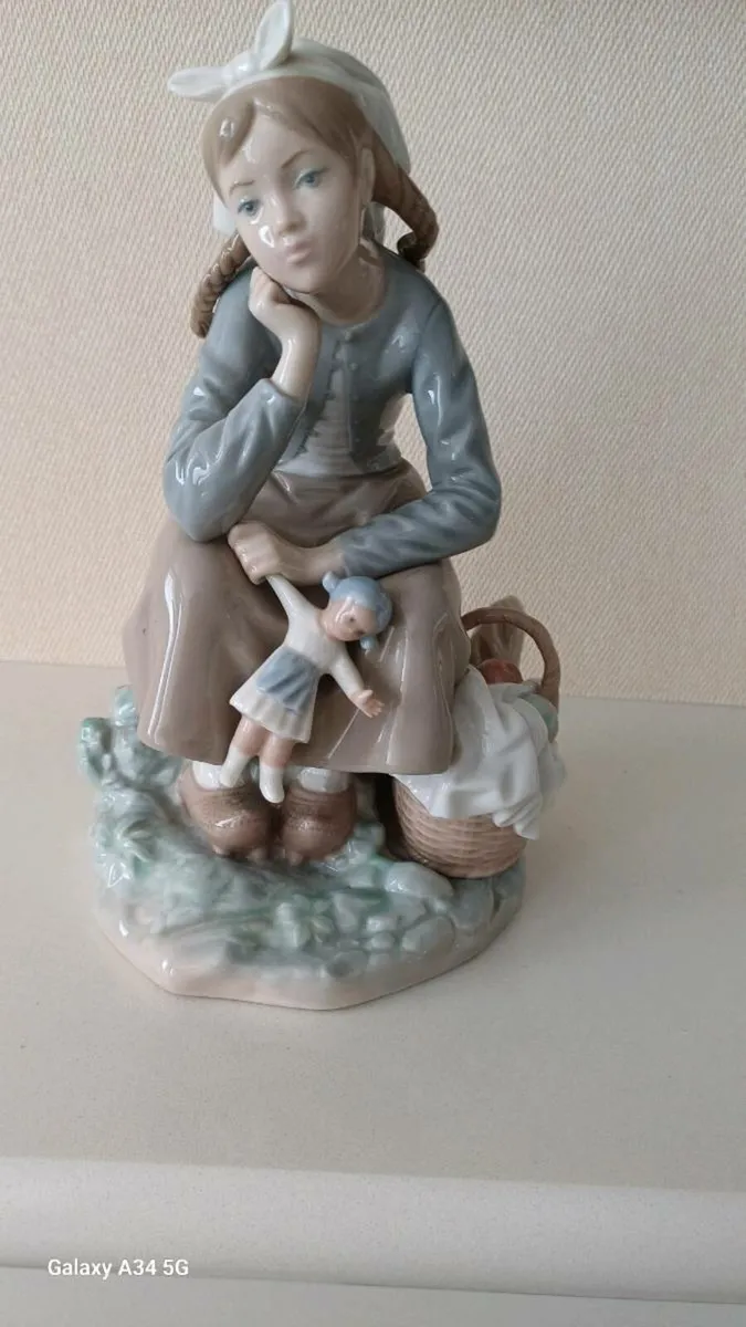 Vintage Lladro Girl with Doll - Image 1