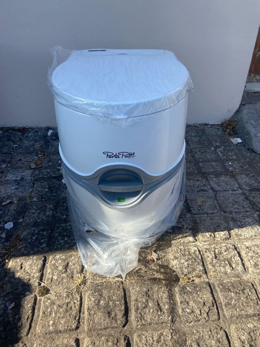 Thetford porta potti 365 portable camping toilet