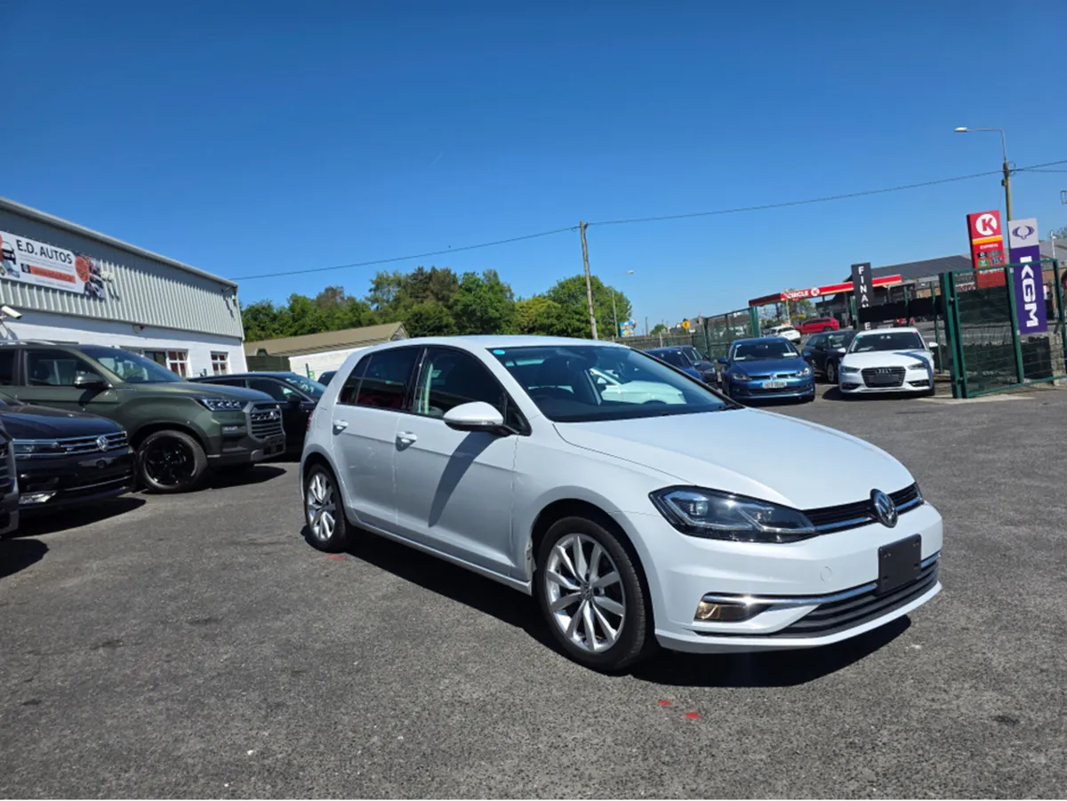 Volkswagen Golf ( 182 REG 1.2 TSI  SATNAV - DIGITA - Image 2