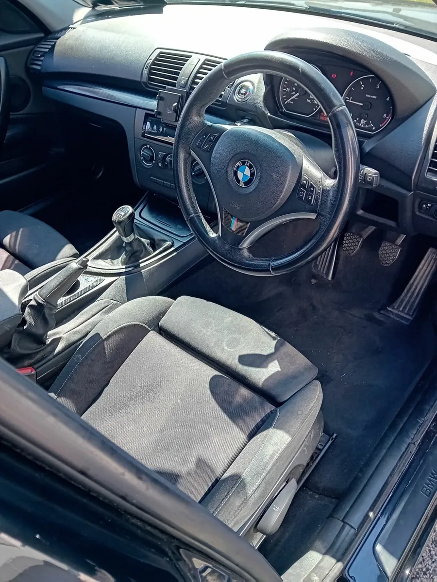 BMW 1-Series 2009 - Image 4