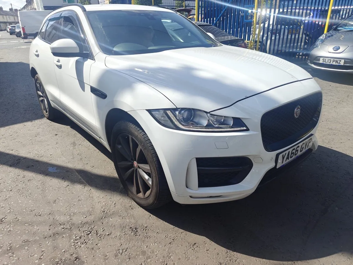 2016 jaguar F pace - Image 1