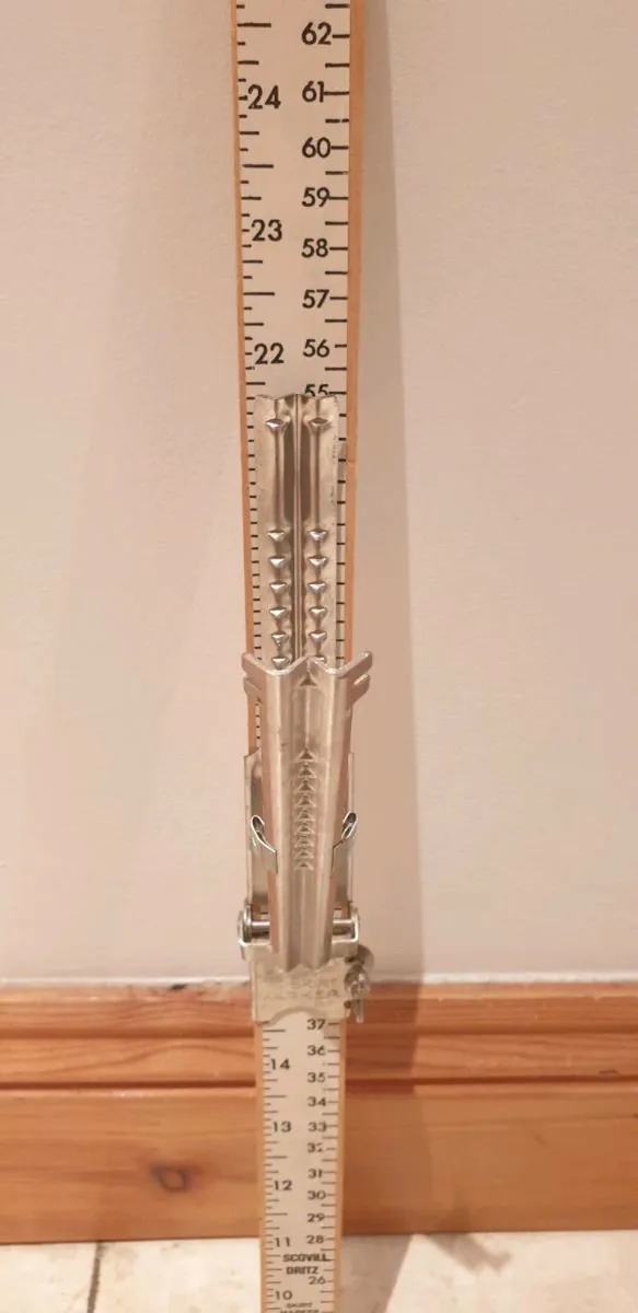Scovill Dritz Skirt Marker - Image 4
