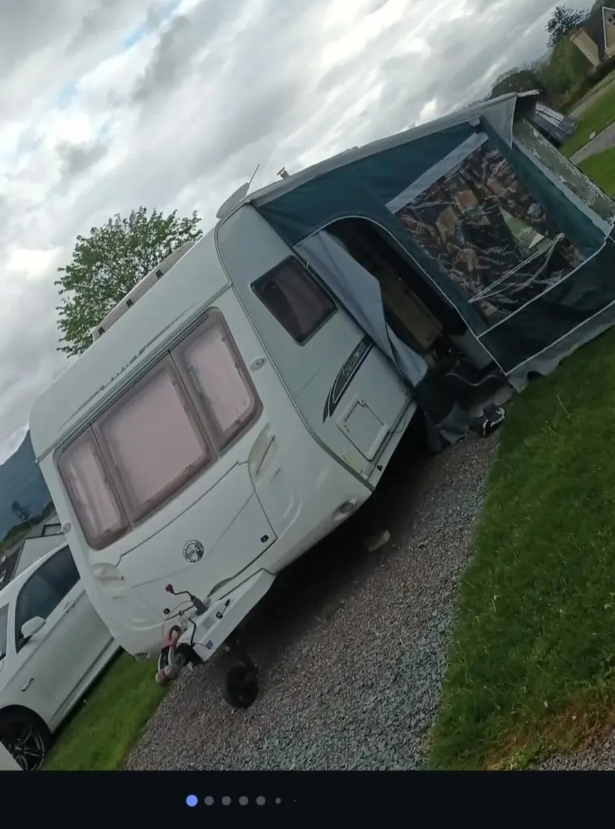 Swift challenger 500 fixed bed - Image 1