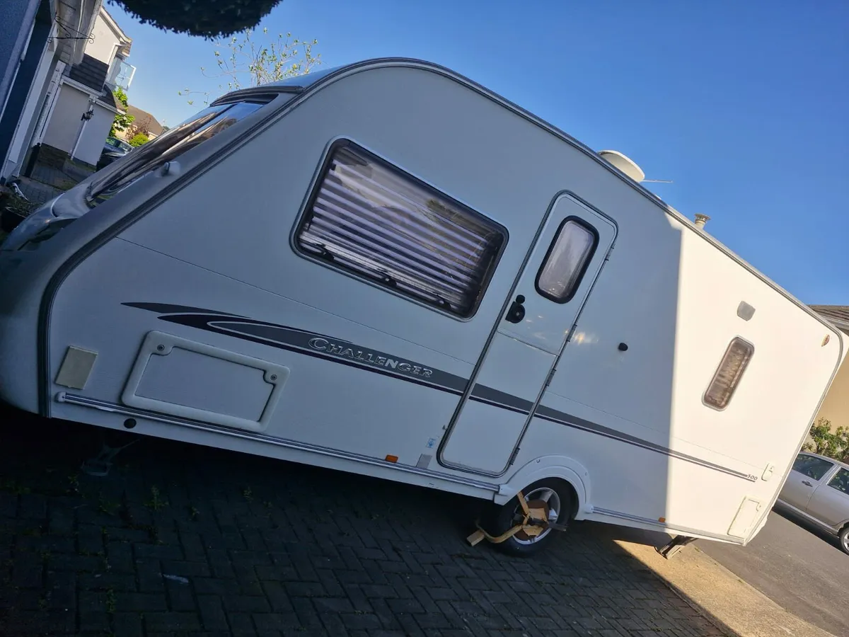 Swift challenger 500 fixed bed - Image 3
