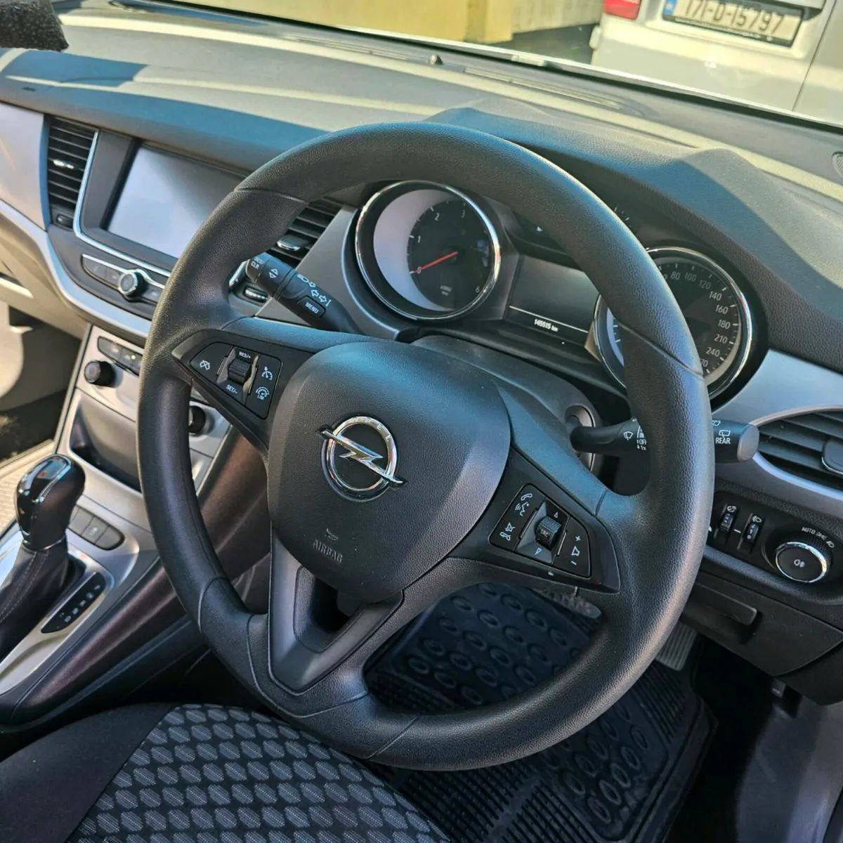 2017 opel astra hatchback, 1.6 balck cdti! - Image 3