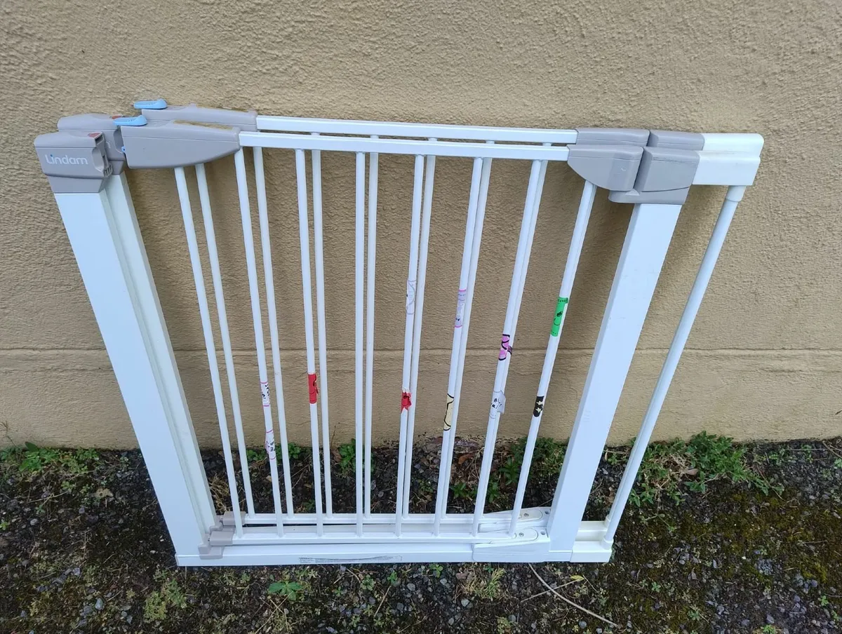 Lindam Sure Shut Orto Safety Gate x2 plus extender