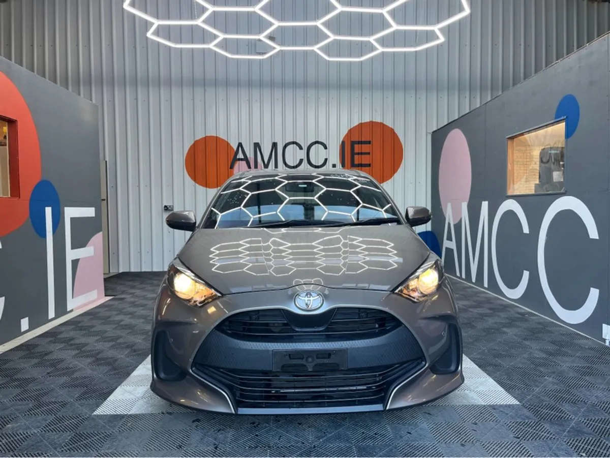 Toyota Yaris 1.0 Petrol / 35k KMs / Reverse Camer - Image 2