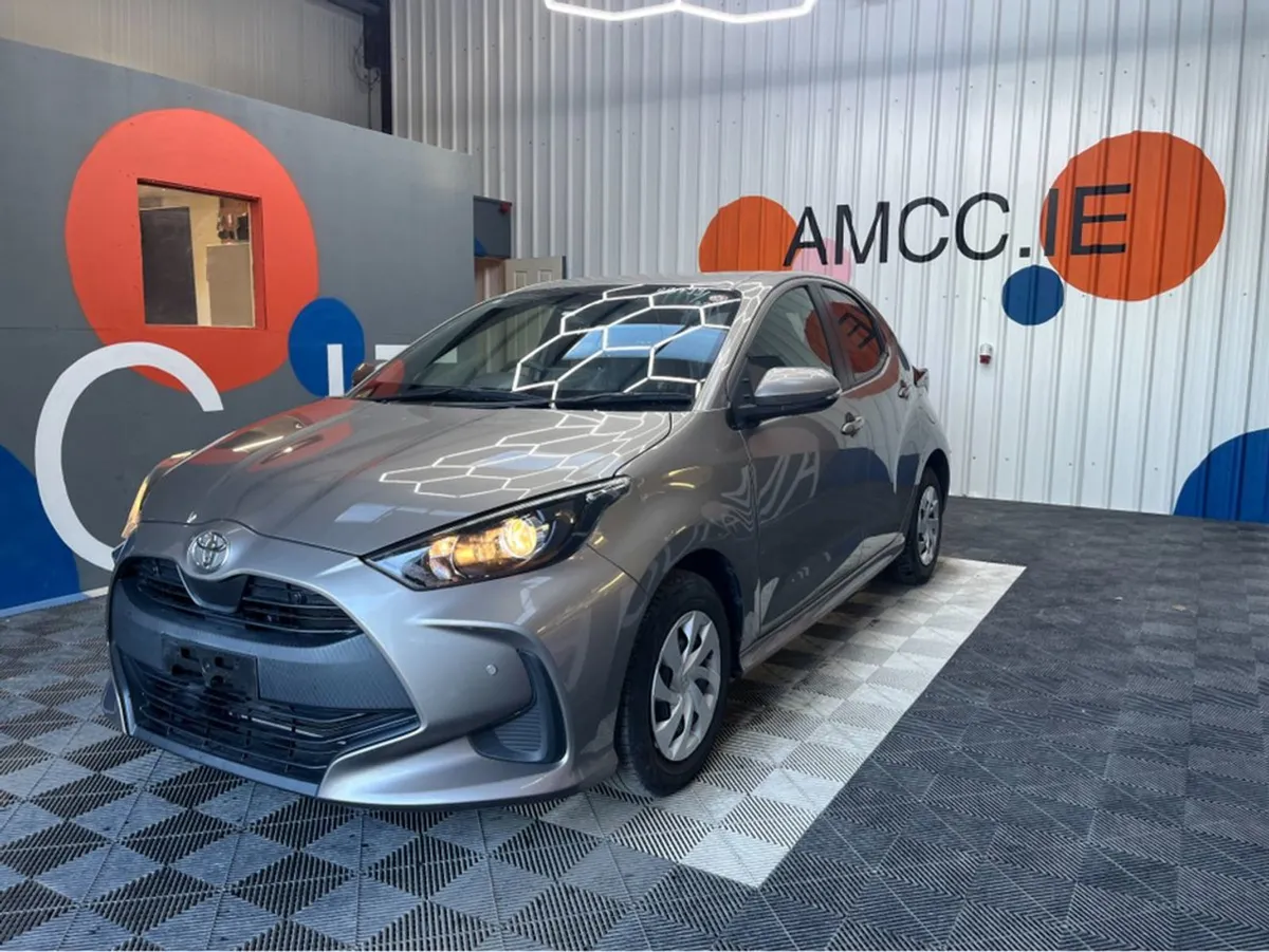 Toyota Yaris 1.0 Petrol / 35k KMs / Reverse Camer - Image 3