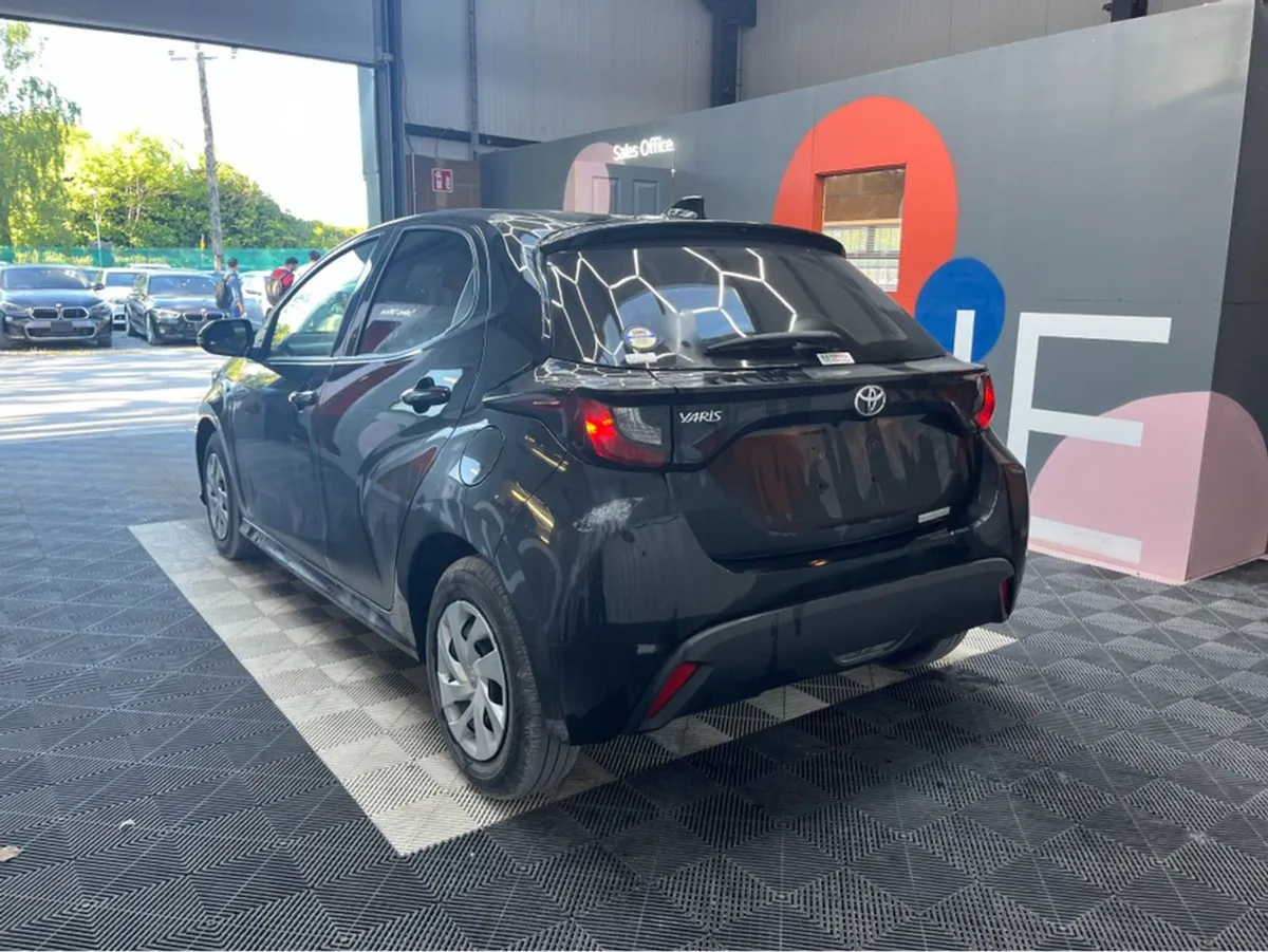 Toyota Yaris 1.0 Petrol / 47k KMs / Reverse Camer - Image 4