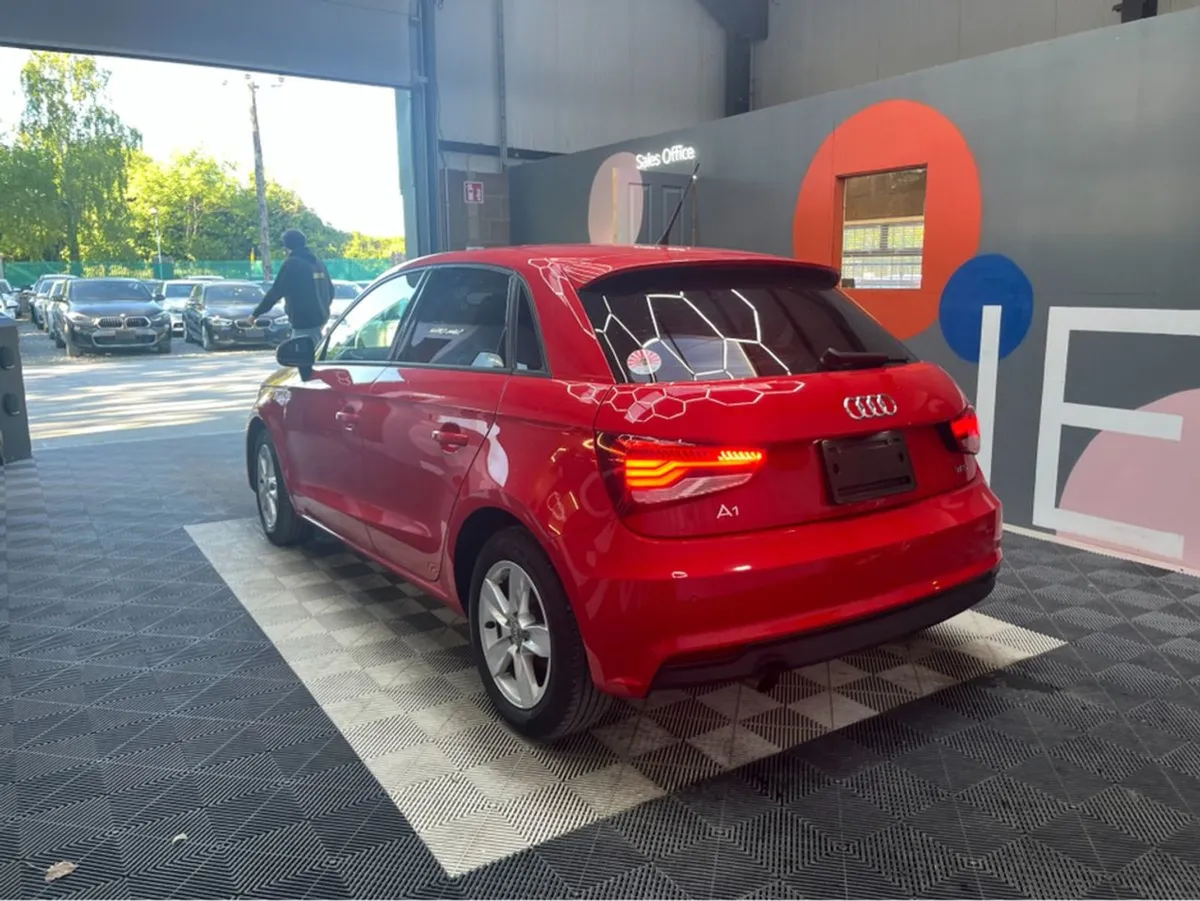 Audi A1 1.0 Tfsi / 68k KMs / Reverse Camera More - Image 4