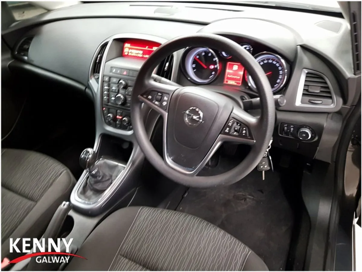 Opel Astra SC 1.6 Cdti 110PS 4DR - Image 2